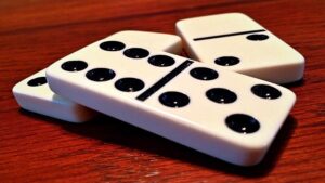 Những lưu ý khi chơi cờ Domino là gì